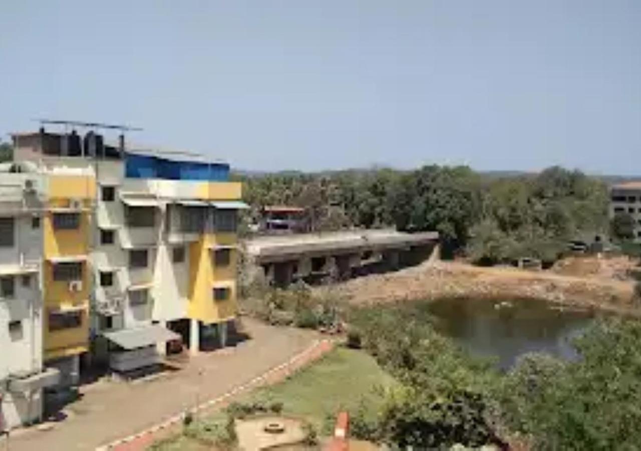Hotel Jaltarang Kalmath Kankavali Buitenkant foto