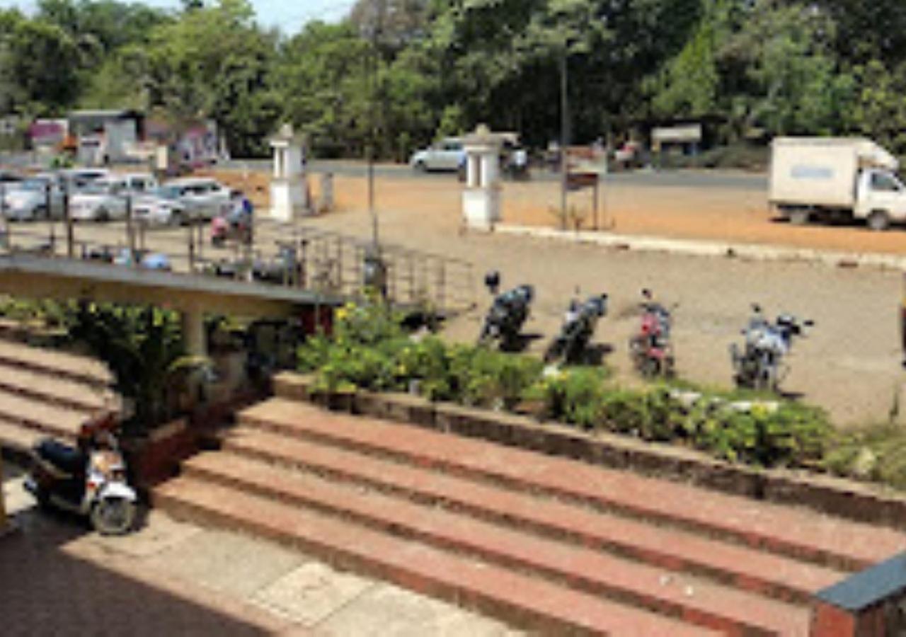 Hotel Jaltarang Kalmath Kankavali Buitenkant foto