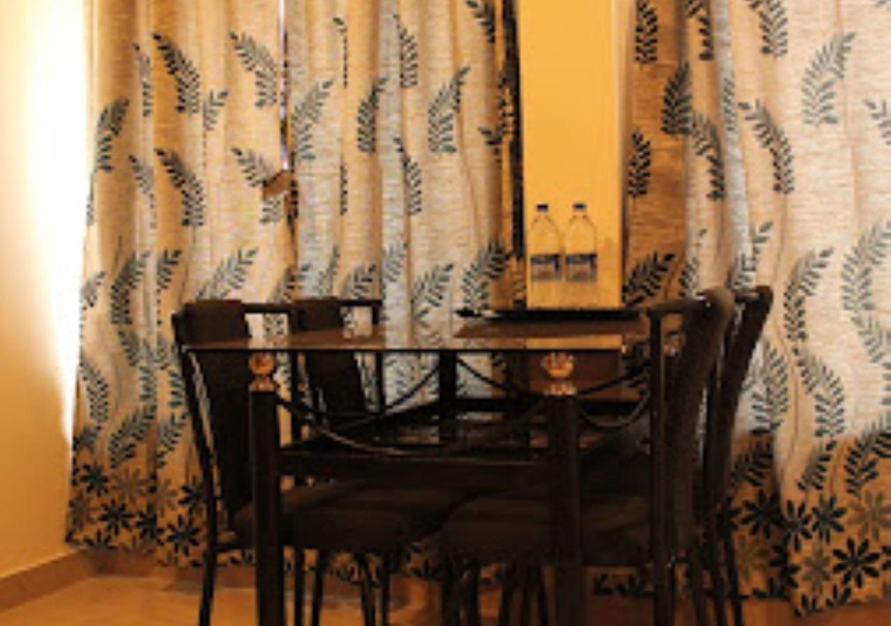 Hotel Jaltarang Kalmath Kankavali Buitenkant foto