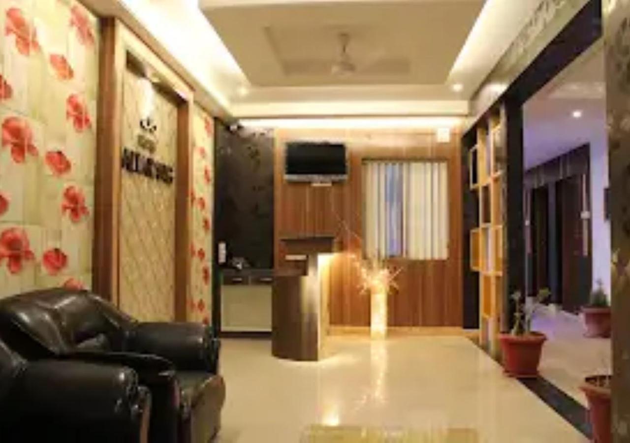 Hotel Jaltarang Kalmath Kankavali Buitenkant foto